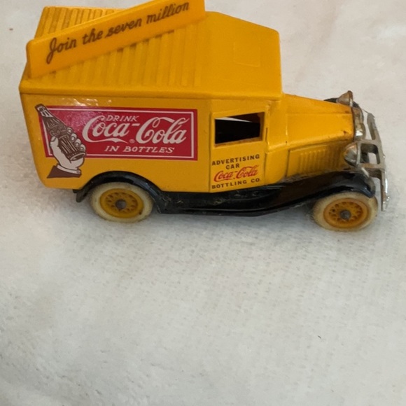 Coca Cola Yellow and Black Vintage Toy Truck - Picture 1 of 5